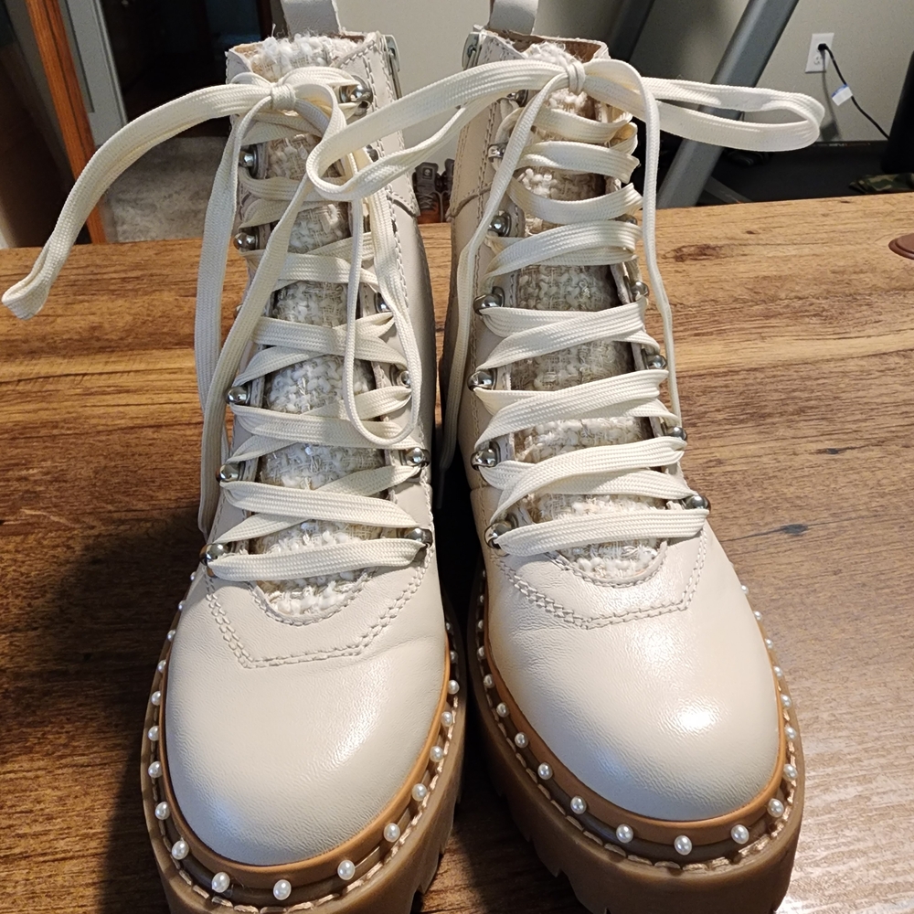Steve Madden RainerWomen's  Boots NWT